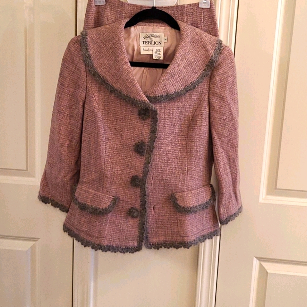 Rickie Freeman for Teri John wool suit